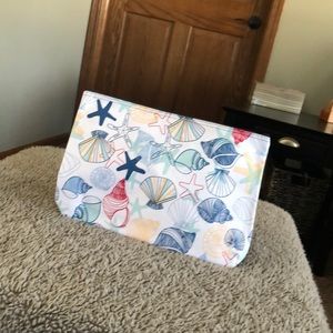 Thirty-One *Zipper Pouch*